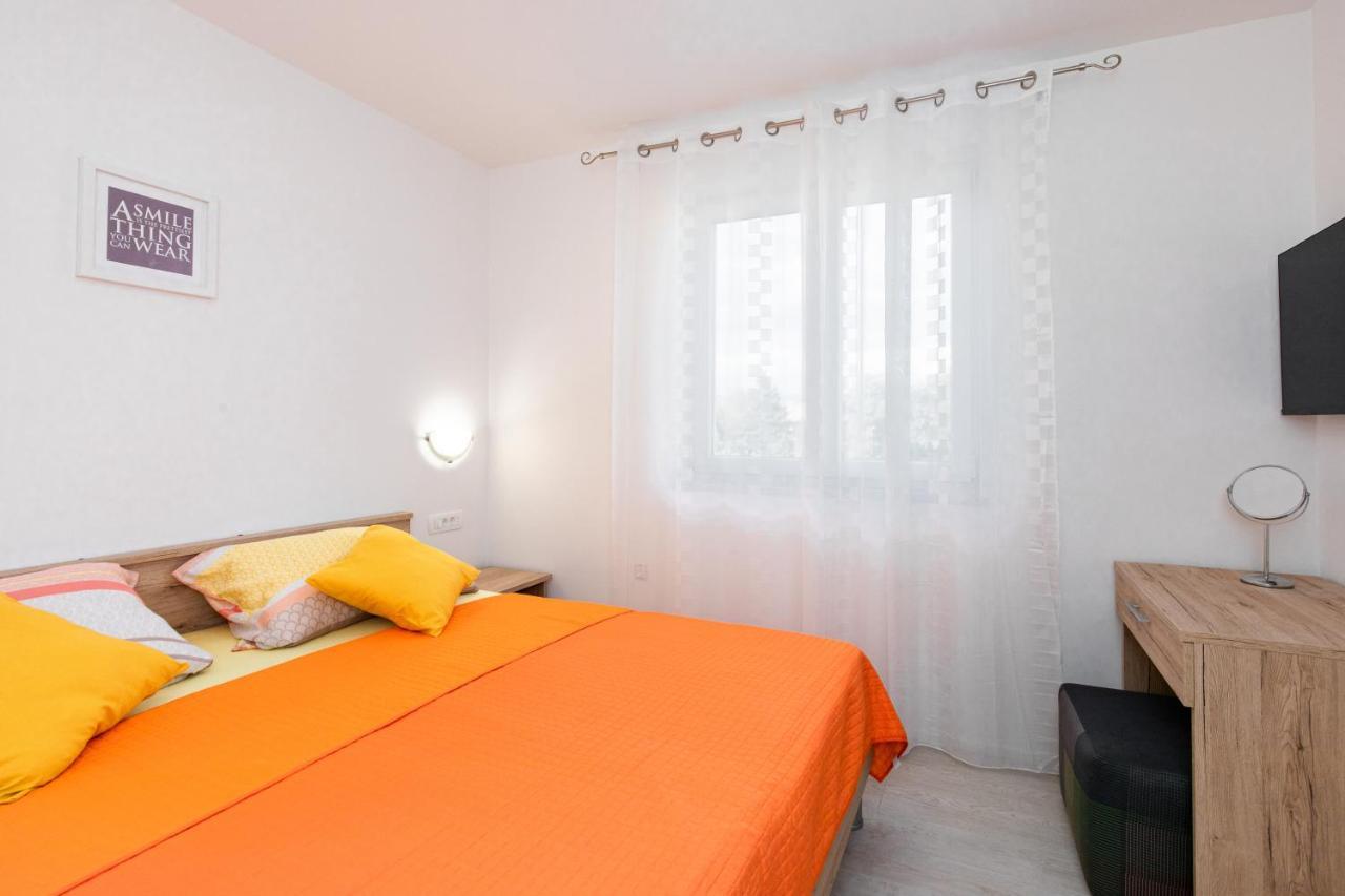 Apartman Ivona Na 1. Katu มาลินสกา ภายนอก รูปภาพ